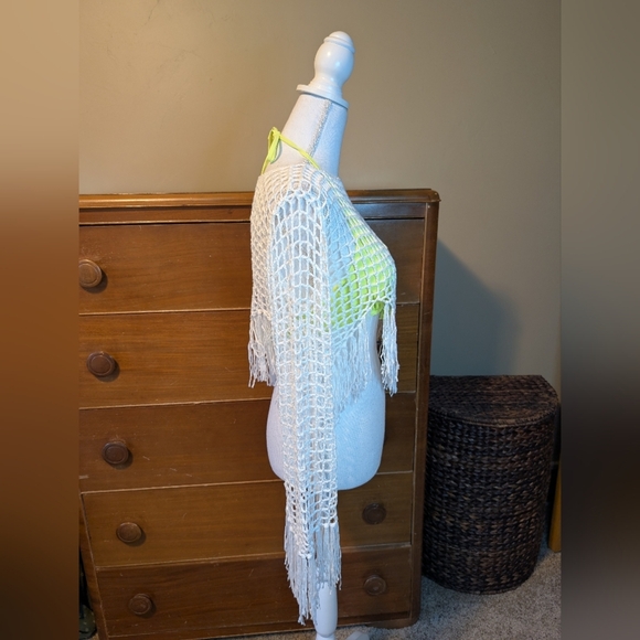 Festival Crotched White Shrug - Picture 7 of 9